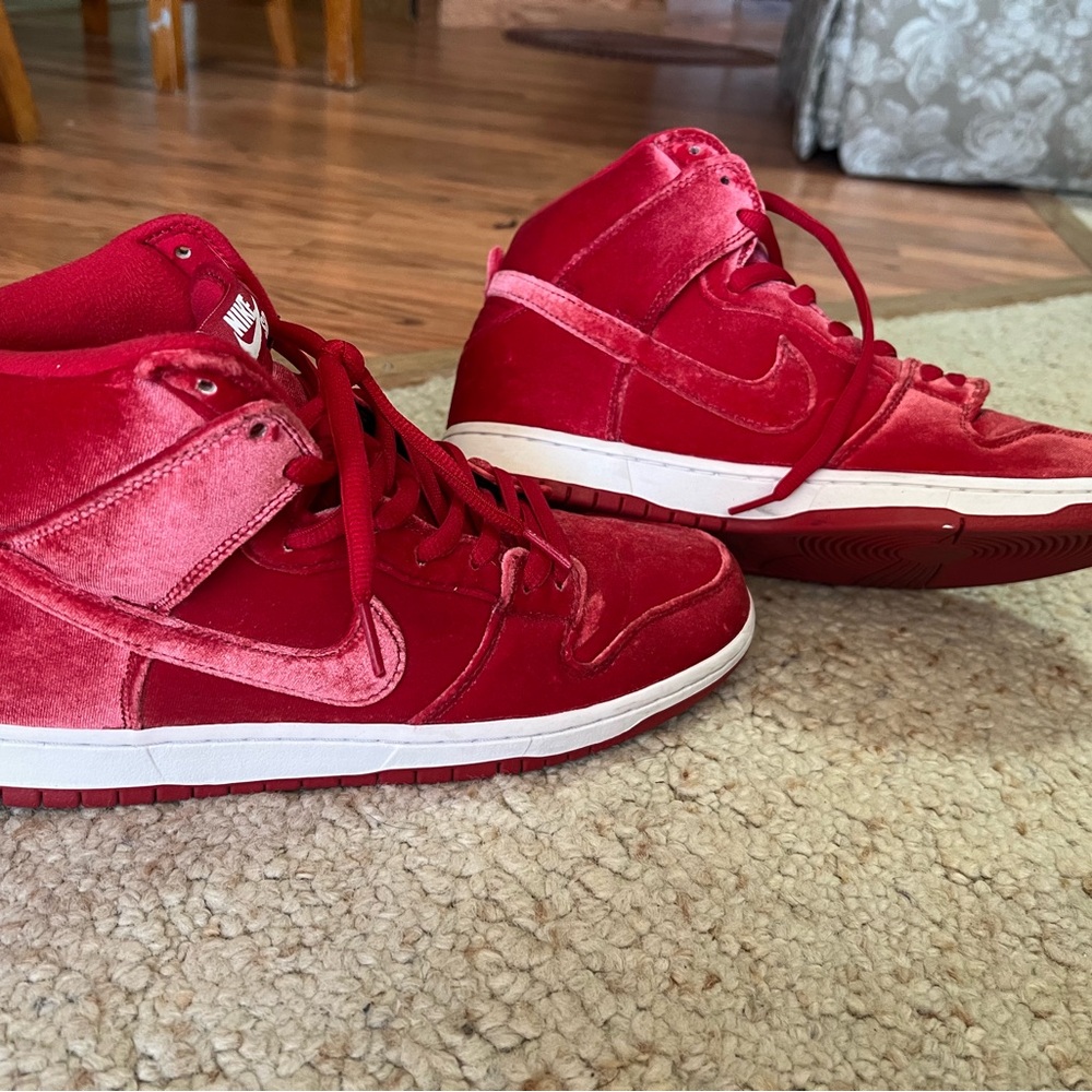 Nike SB prm ‘Red Velvet’ *SOLD*
